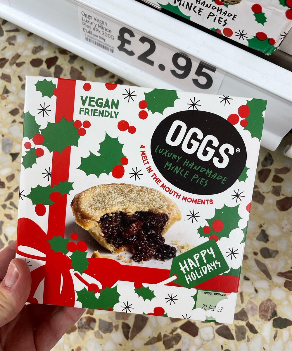 All_Things_New_'s tweet photo. Festive Finds! 🎄 At Tesco @Tesco @loveoggs #tesco #oggs #saltedcaramel #mincepies #cheese #festive #christmas #wellthisisnew https://t.co/JpfsszHVyQ