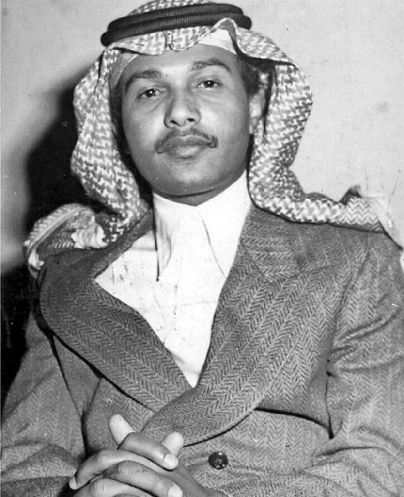NsnaAbdu's tweet photo. يشتاق لك بالحيل قلبٍ تمناك..
— محمد عبدُه. https://t.co/qmPfqHB2gN