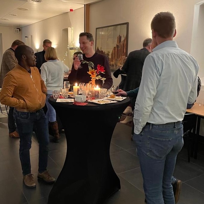 DeViaJacobi's tweet photo. De gesprekken, wijn en spijs smaakten naar meer! Hopelijk komt er snel weer een avond om te genieten van deze ingrediënten.
#viajacobi #wijnenspijs #eten #popuprestaurant #utrecht #wijn https://t.co/ULGncbYQ0w