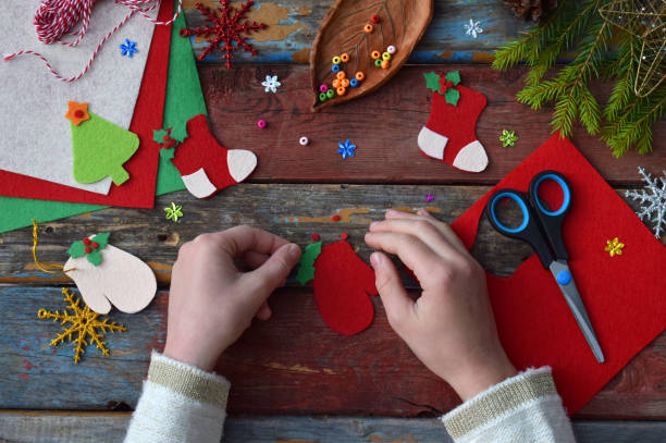 After School Club: Winter Crafts (Monday December 12th)
.
Join us from 4:00PM-5:00PM for a fun afternoon creating an assortment of winter crafts.
.
For children ages 6-12. 
.
Register in branch or by calling 416-393-7706: ow.ly/HHmk50LNT8I