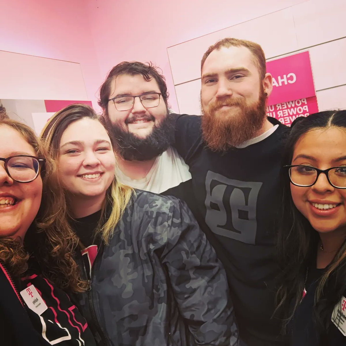 austin_causby's tweet photo. Thanks @GPMobilellc for providing some tasty @dominos for our employees today! They definitely feel appreciated! #GPCares #Itspizzatime #ThankYou #BlackFriday https://t.co/e0vDSg2QLn