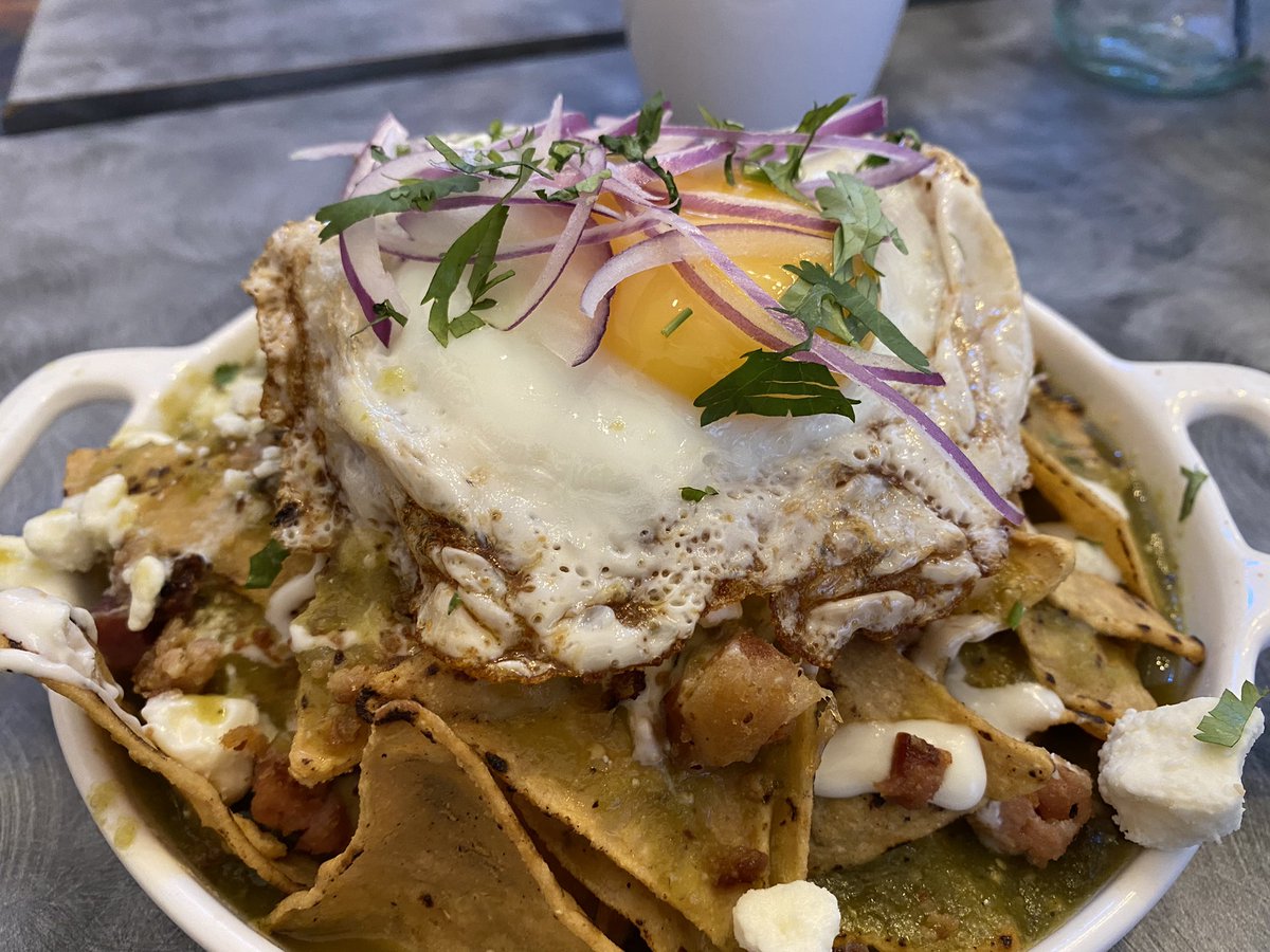 GiancoUrias's tweet photo. Los mejores chilaquiles de Hermosillo ¿Quién gusta? 

📍Paseo Londres. https://t.co/egw4dKO79N