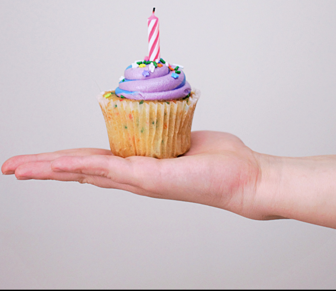 HINGE COMMERCE tweet media