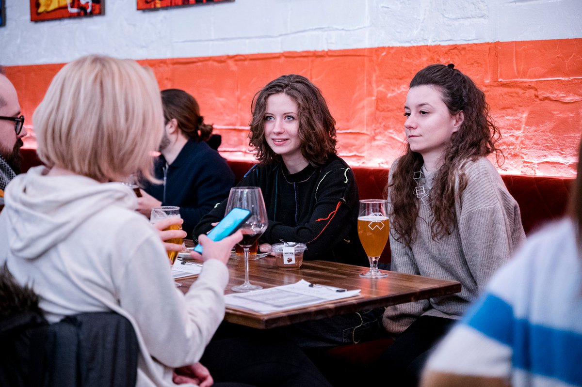 120+ vendég élőben, köszönjük! Az este során vitáztunk a designer lehetőségeiről öngondoskodás terén. Vendégeink szokás szerint praktikus gyakorlatokat és módszereket is megosztottak. A téma aktualitása miatt visszatérünk még a folytatással. Köszi <a href="/TeamSupercharge/">Supercharge</a> a támogatást!