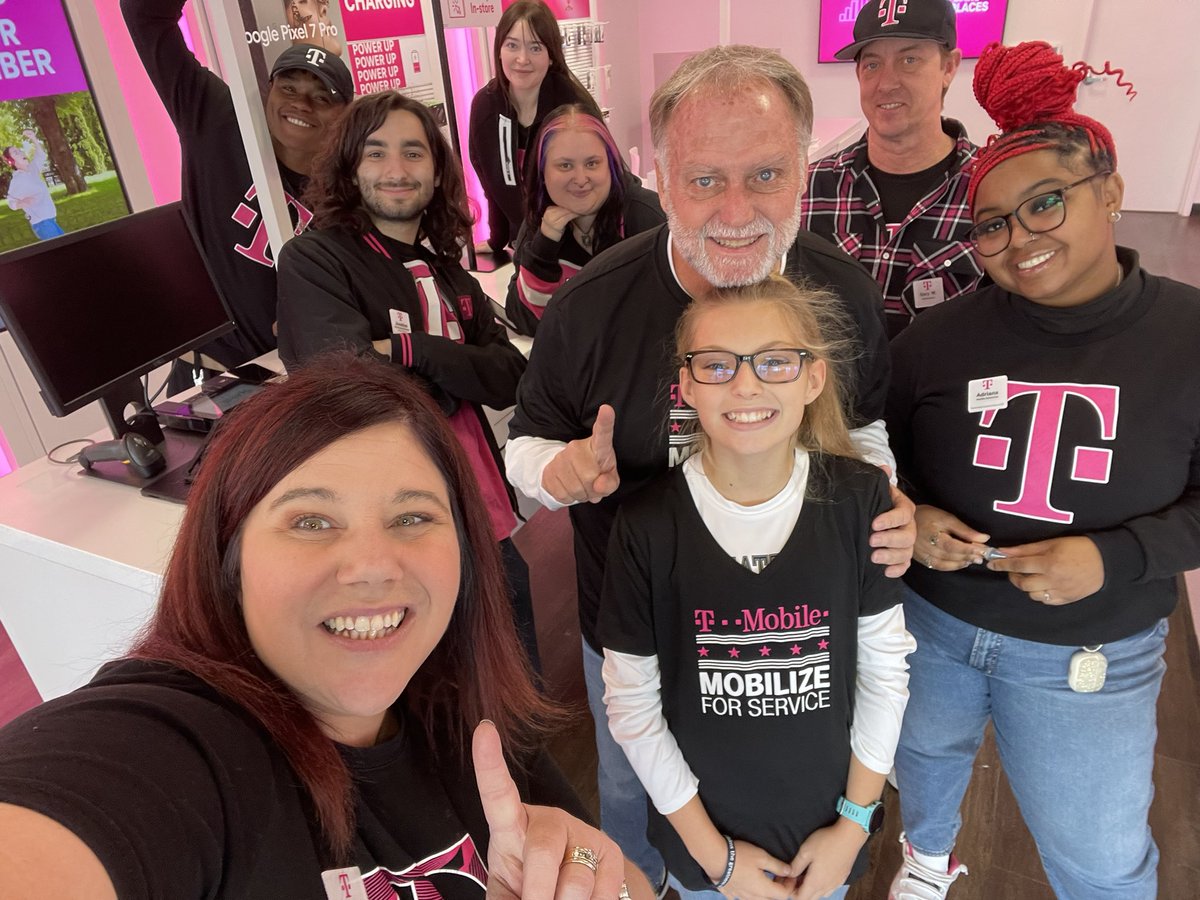 Spreading the Holiday Magenta Love with our Rivergate Team.