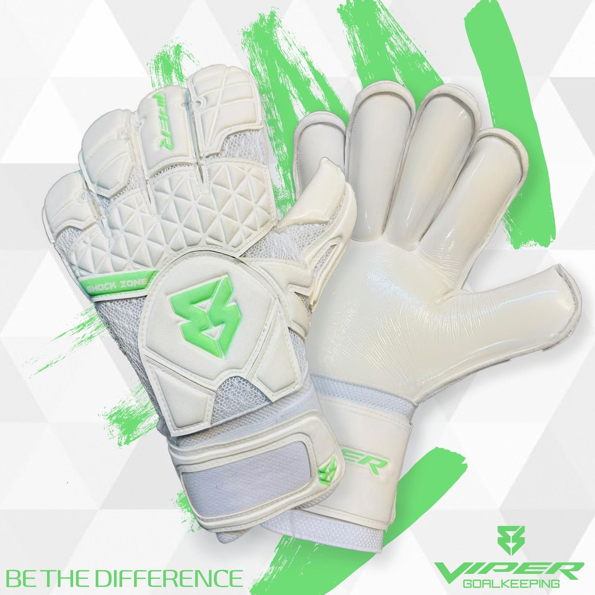 🏴󠁧󠁢󠁥󠁮󠁧󠁿 COMPETITION 🏴󠁧󠁢󠁥󠁮󠁧󠁿 If England keep a clean sheet in against the USA we will giveaway a pair of our VC gloves! To enter simply - Follow us ✅ Retweet this post ✅ Comment with your glove size ✅ Winner announced after the game! Good Luck 🏴󠁧󠁢󠁥󠁮󠁧󠁿