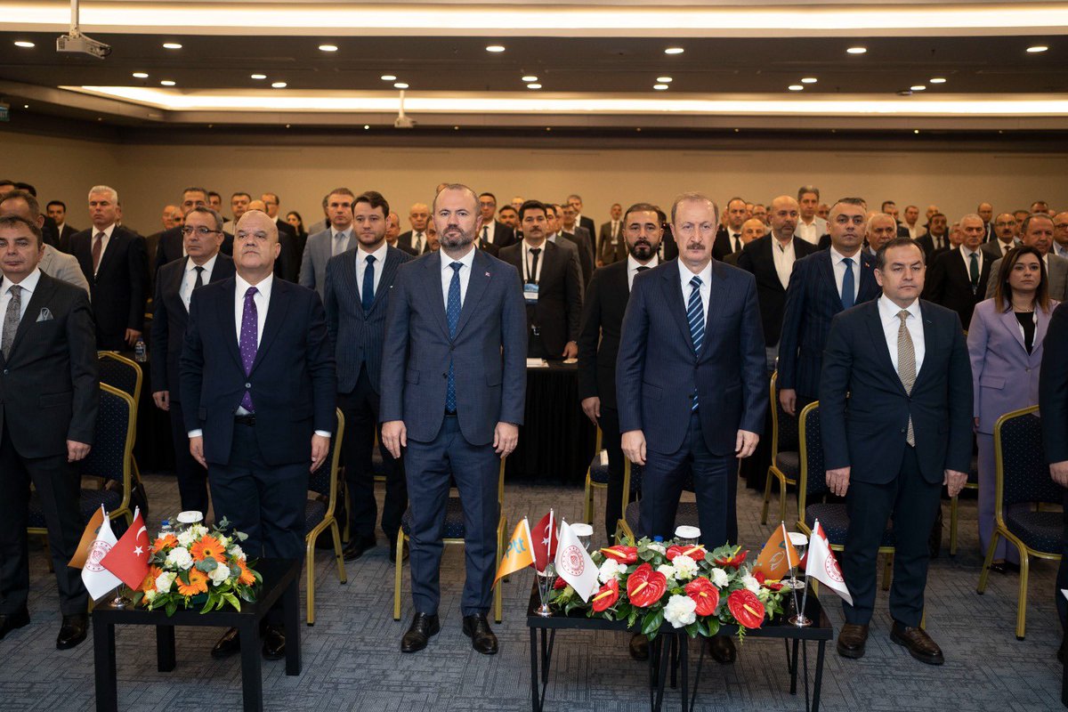 hakangulten's tweet photo. PTT Teşkilatımızın 2022 Yılı Yönetim ve Değerlendirme Toplantısı’nda dönem değerlendirmelerimizi, ülkemizin dört bir yanında devam eden projelerimizi ve geleceğe dair güçlü hedeflerimizi istişare etmek üzere başmüdürlerimizle bir araya geldik. 

📍Antalya https://t.co/Pvbfg1AMF8