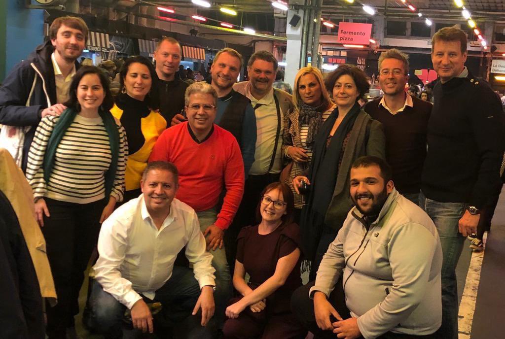 sophie_bussiere's tweet photo. 🌻 Demain, 1er tour d’un congrès inédit!  Candidate au Secretariat national d’@EELV, j’ai l’honneur d’être portée par un magnifique collectif. Merci pour votre mobilisation ! Au sein de l'hiver politique, ensemble faisons fleurir le @Printemps_ecolo. #écologie #urgent https://t.co/U4RzRiwino