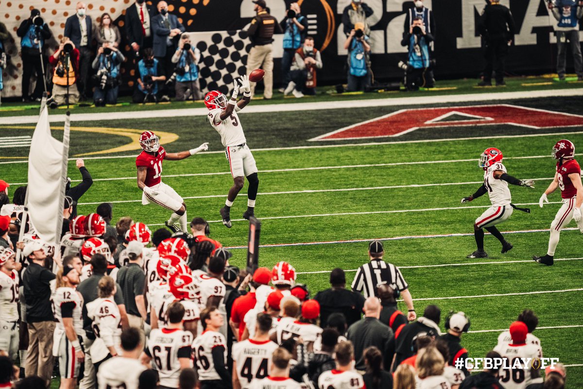 BassinDawg's tweet photo. #Dawgs Saturday could potentially be Kelee Ringo's last game Between the Hedges (projected by ESPN as a top 10 NFL draft pick)
Salute to #5 for all he (and his momma) have done...especially that Pick-Six that will live in Georgia football infamy!
π―πΆπ #GoDawgs #ChipSix https://t.co/UjOBRhm1pp