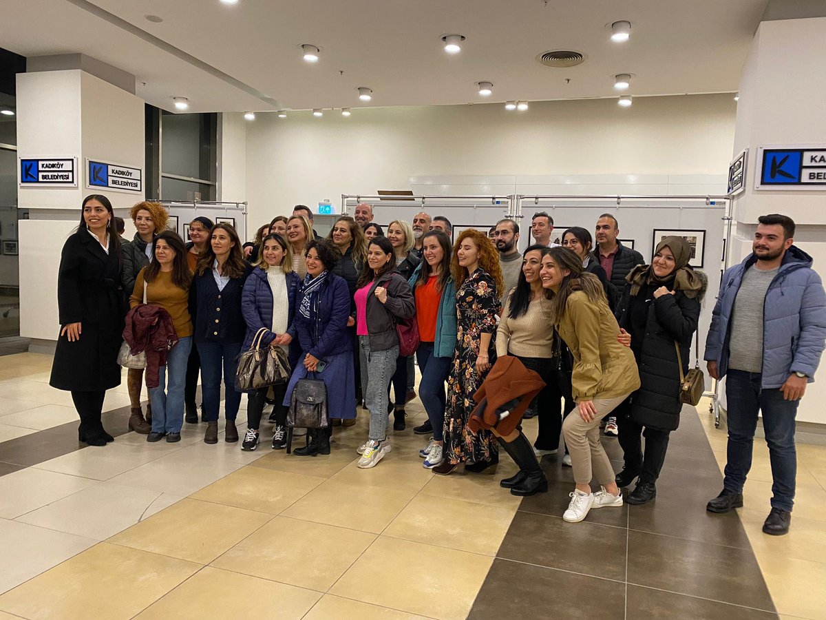 Okulumuz öğretmenleri 24 Kasım Öğretmenler Günü kutlama aktivitesi olarak Gönül Ülkü Gazanfer Özcan Sahnesi'nde Güneyli Bayan tiyatro oyununu izlemiştir. Bu vesile ile öğretmenlerimizin Öğretmenler Günü'nü kutlar, sağlık ve mutluluklar dileriz.