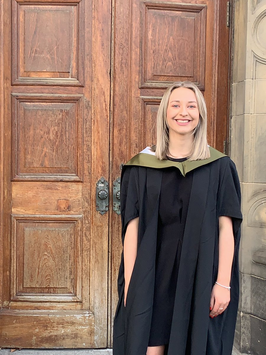 lynneyt's tweet photo. Today we celebrate having a very clever, talented and dedicated daughter.
What’s next ....I’ve a funny feeling the library won’t be long in becoming  part of Kats week again but for now it’s all about having some fun with family and friends. Such a wonderful proud day for us all. https://t.co/qWegOyzxV5