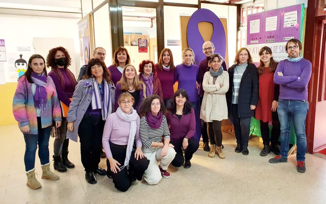 ies_churri's tweet photo. Máximo compromiso en mejorar la igualdad DESDE LA EDUCACIÓN.
#25N #25N2022 #igualdad
#DiaContralaViolenciadeGenero https://t.co/LgjtzU8yxq https://t.co/GdSiS87YTP