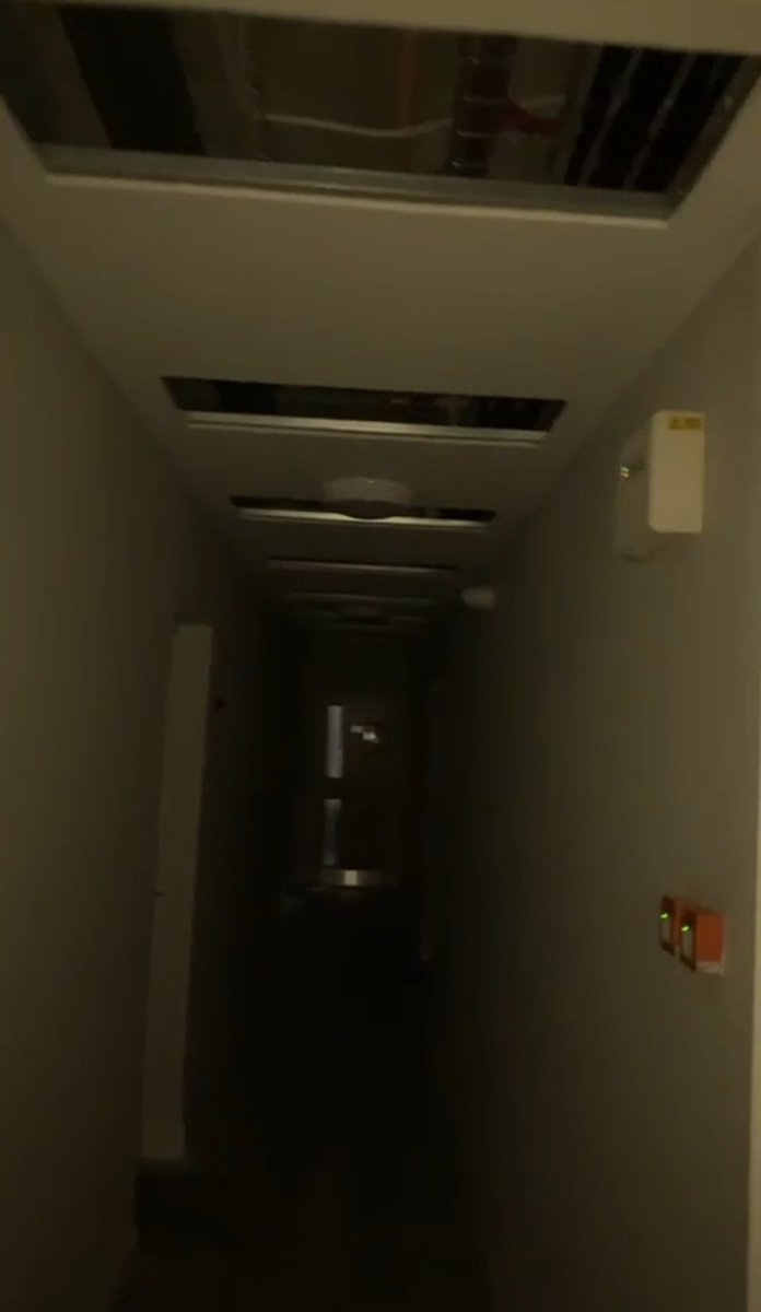 SophieLB1's tweet photo. Friday night at Vista Tower. Contractors left a power cable failing so fire alarms/lights are on emergency back ups or residents are in the dark. #BuildingSafetyCrisis https://t.co/NFWlde8mxr