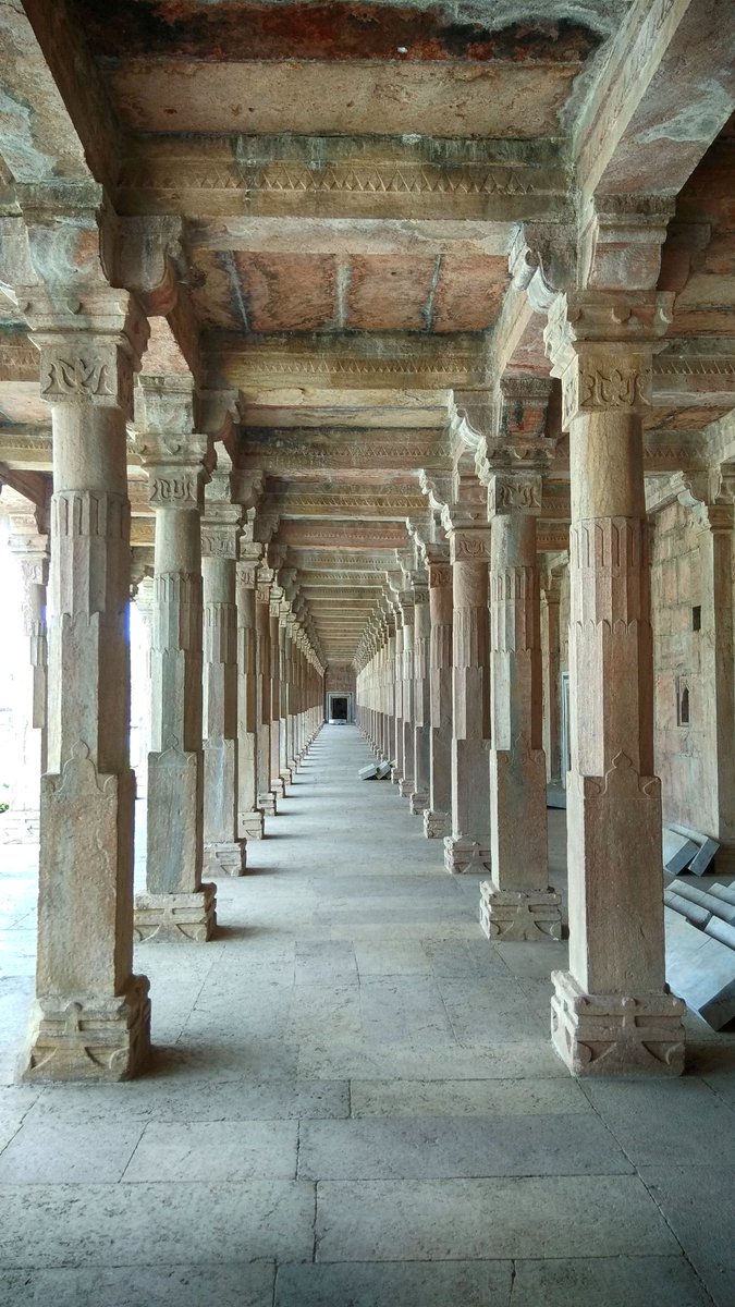 SaudVisuals's tweet photo. Hoshang Shah's Tomb

Shot on #RedmiNote4 #hoshangshahtomb #mandu #saudvisuals #mptourism #architecture #architecturephotography #incredibleindia #bestofindia #bestofasia #worldheritagesite #india #visualsoflife #beautifuldestinations @Adobe @Photoshop @Lightroom @MPTourism https://t.co/5mpM4Nq58d