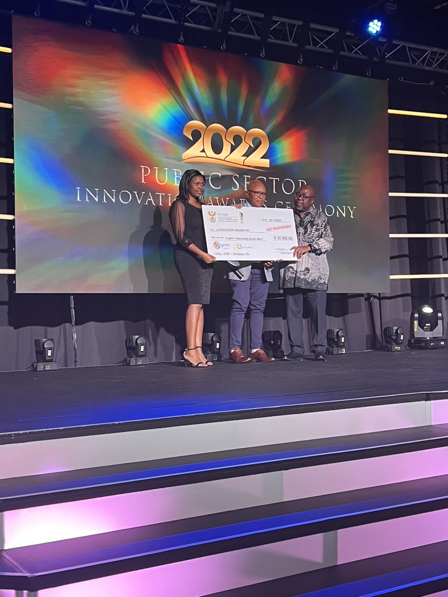 cpsi_sa's tweet photo. Special Ministerial #PSIAwards2022 goes to #Me2u project and e-Innovation branch @WesternCapeGov #unlockinginnovation https://t.co/uJzmFpkovB