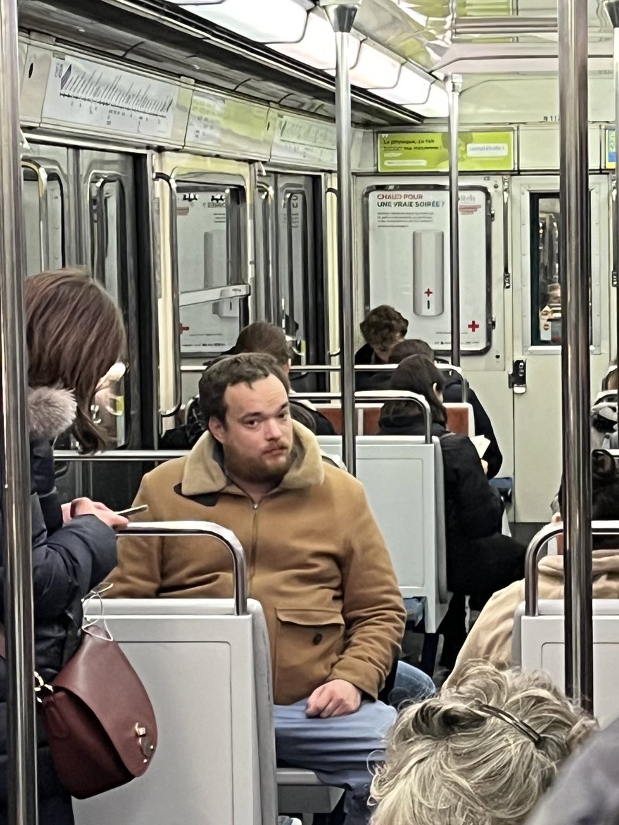 MathisParent04's tweet image. Un honneur de croiser @AlbanIvanov un homme simple