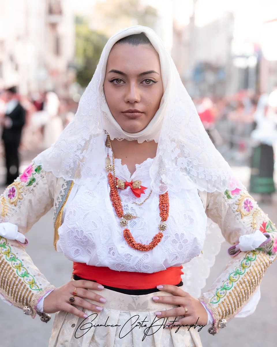 Planet_Sardinia's tweet photo. 👧Girl in folk dress of #Cossoine.

#Sardinia #Sardegna #Europe #Italy #Sardaigne #sardinien  #サルディニア #सार्डीनिया #撒丁岛 #travelphotography #sardinianpeople #instagram 

📸 Gianluca Carta Photography https://t.co/ZvB40ldPXs