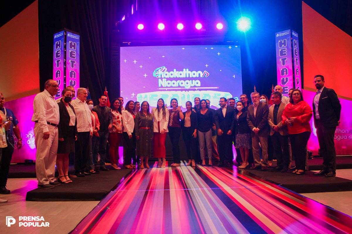 PrensaPopulr's tweet image. #Fotos📸| Acto de Apertura de la VI Edición del Festival Tecnológico más grande del país #Hackathon2022 donde vivirás la experiencia del Metaverso, desde el Centro de Convenciones Olof Palme. 👾🎮

Disfruta de la tecnología de este maravilloso recorrido virtual Hack Creativa