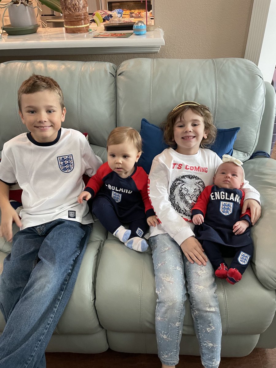 rangersbrit's tweet photo. House is finished now I found the inflatable England fan! Also the grandkids are all here suitably attired 😁 https://t.co/2C6fTxCR9p
