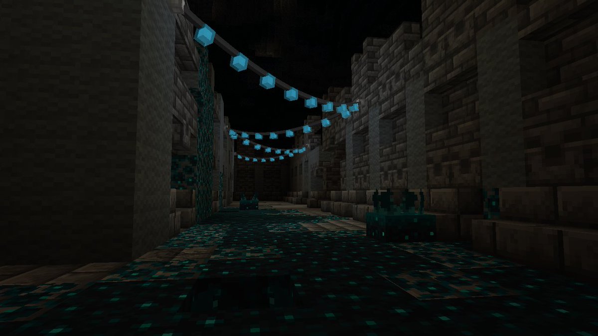 Fairy Lights is now available for Minecraft 1.18 and 1.19!
curseforge.com/minecraft/mc-m…