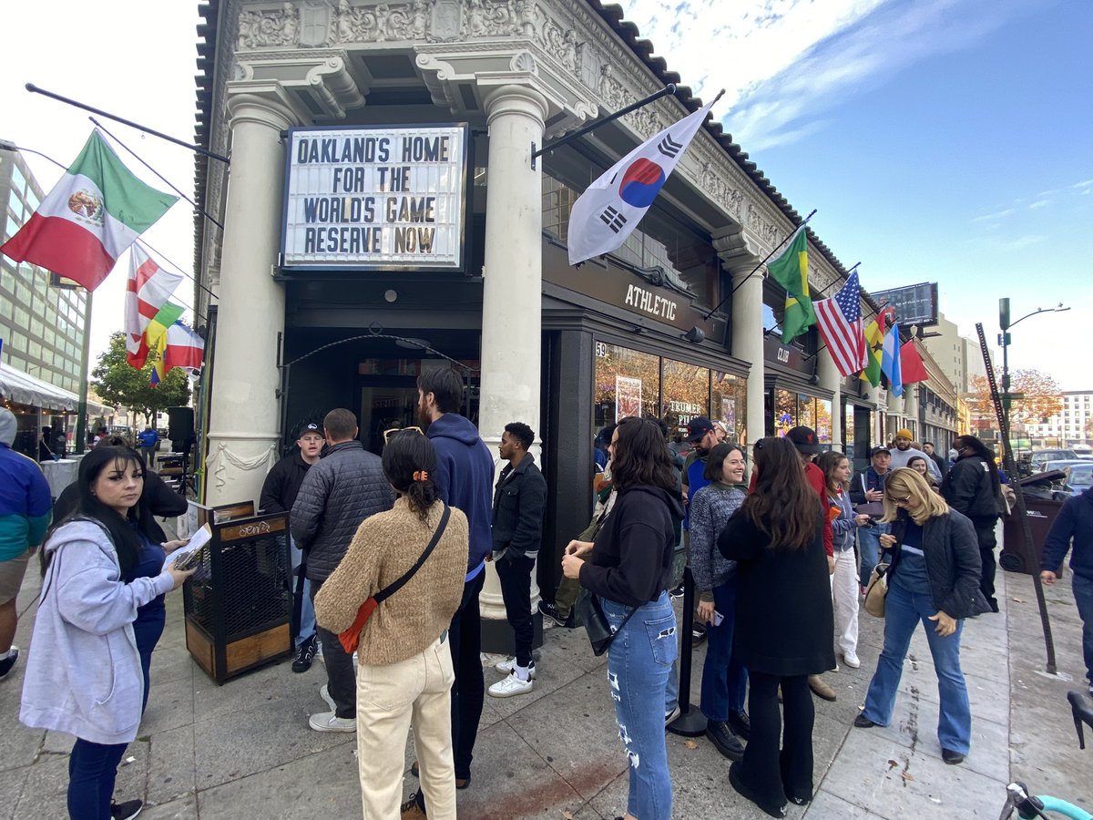 LenaHowland's tweet photo. WORLD CUP: It is standing room ONLY at The Athletic Club Oakland for the USA vs England game this morning! They are fully booked for this game with a line that was wrapped around the bar when we showed up. Bar has opened at 4am for every game day! @abc7newsbayarea https://t.co/x7fyTYdFfe
