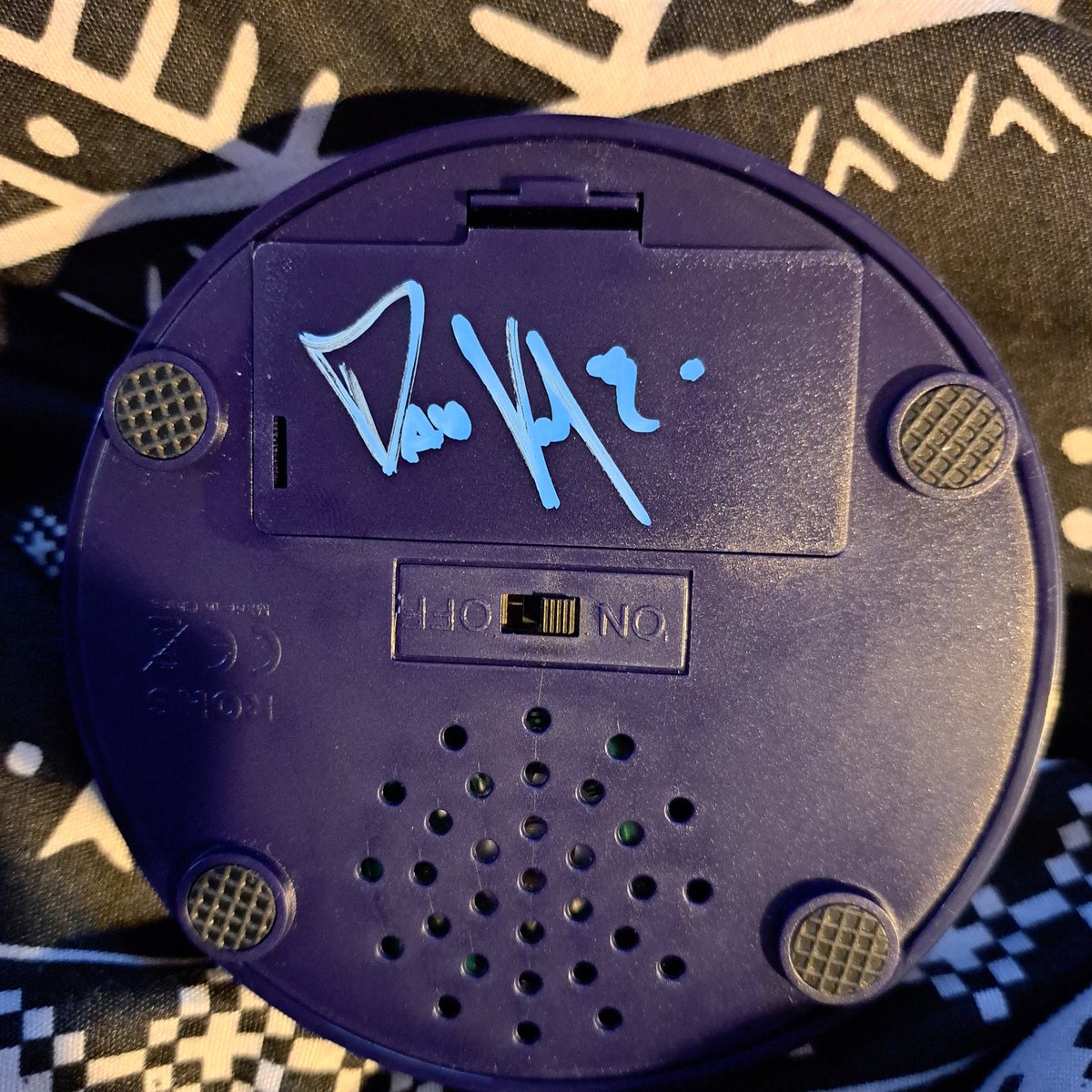 snkFTW443's tweet photo. YAAAAAAS!!!! I HAVE IT!! FINALLY!! The yes button is now mine!! Yeeeeees~ ❤️❤️❤️❤️
#yesbutton #beastwars #transformers #megatron https://t.co/FotRHvYflu