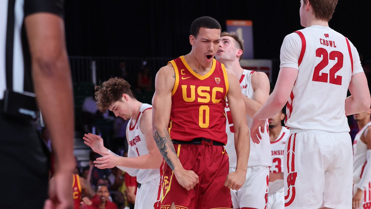Kobe Johnson has 8p/2r/2a for the Trojans! #Battle4Atlantis 

📸: <a href="/TimAylen/">Tim Aylen</a> 
📺: ESPN2