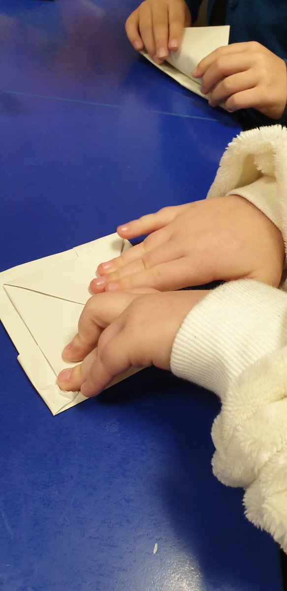 MissThomsonVPS's tweet photo. These pupils took on a challenge.⛵️ Developing listening, motor skills, problem solving, resilience and concentration. Once a group of pupils had developed their skills they became leaders and taught other pupils. #VPSstem https://t.co/lP4PpGrG5b