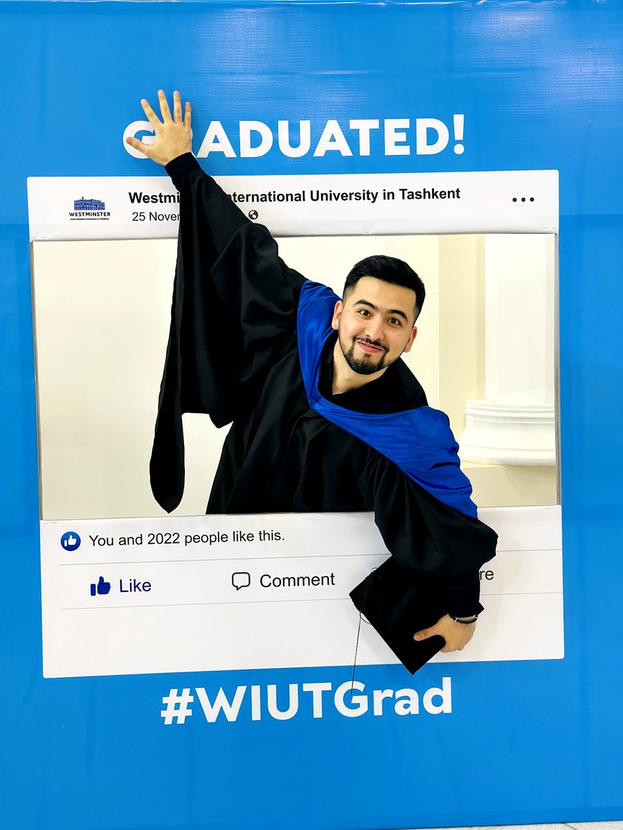KaUtkir's tweet photo. #Classof2022 #wiutgrads #wiut https://t.co/hRtXsPcmVE