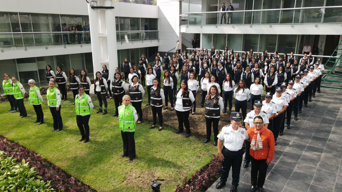 rosaicela_'s tweet photo. Conmemoramos el Día Internacional de la Eliminación de la Violencia contra la Mujer, junto con @LuisaAlcalde, @nadgasman, @FabiolaAlanis_S y @Luis_R_Bucio. 
Tenemos la firme convicción de que es posible construir un país en paz y libre de violencias contra las mujeres #DíaNaranja https://t.co/wWVgKbGtMO