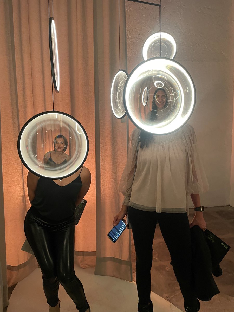 10 Miradas sobre Maison Diez Company 2022

Leer más 👉 bit.ly/3AdDUlD

#MaisonDiezCompany22 @diezcompany <a href="/Roferbar/">Rodrigo Fernandez</a> #iluminación #diseño #diseñodeiluminación #HaciendoEquipo #desdeelpodio