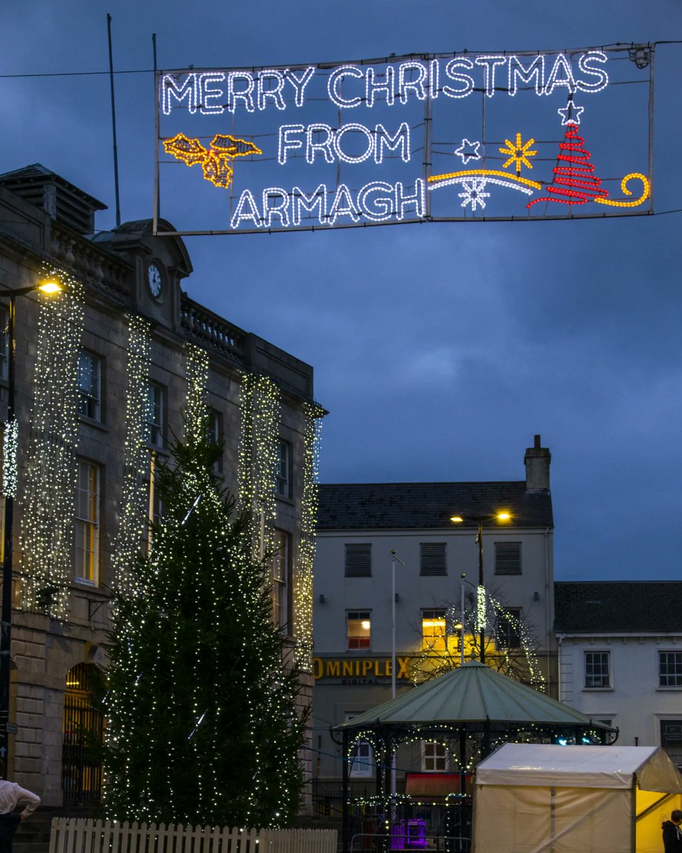 Irishpie1's tweet photo. Christmas Lights in Armagh 🎄
.
.
#nordirlandblog #nordirlanderleben #weihnachteninirland #discovernorthernireland #christmastime #northernireland #nordirland https://t.co/T4nsyVYBc5