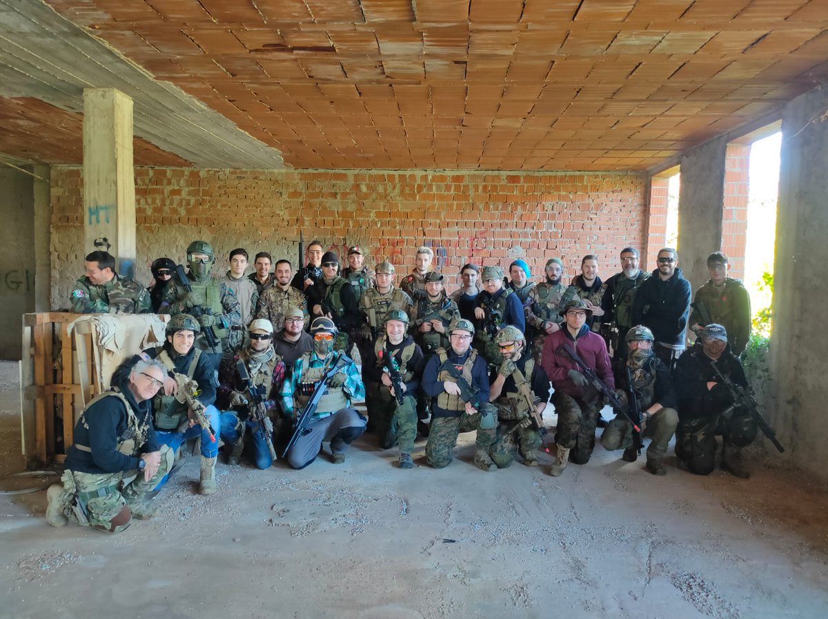 SoftairVolta's tweet photo. #urban #CQB #airsoft #softair https://t.co/FFHt7c4QhV