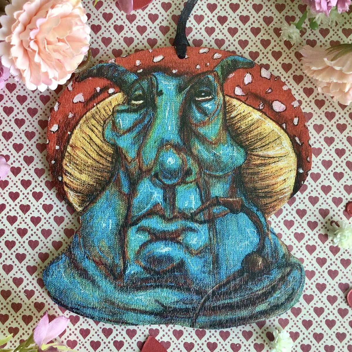 AllofAlice1's tweet photo. Evening #colour_collective. Nothing says #Crimson & #VerditterBlue better than a certain blue caterpillar #illustration #aliceinwonderland https://t.co/n88KQYDEEr https://t.co/vpmJJzKJow