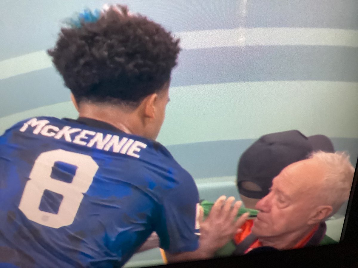 CheethamThe's tweet photo. #EnglandvUSA Well, what’s this all about ? USA player repeatedly rubbing the ball in the face of a small English child, then laughing Ha Ha Ha.  Ref didn’t even have a word. #WorldcupQatar2022 https://t.co/5zhzcPTdHH