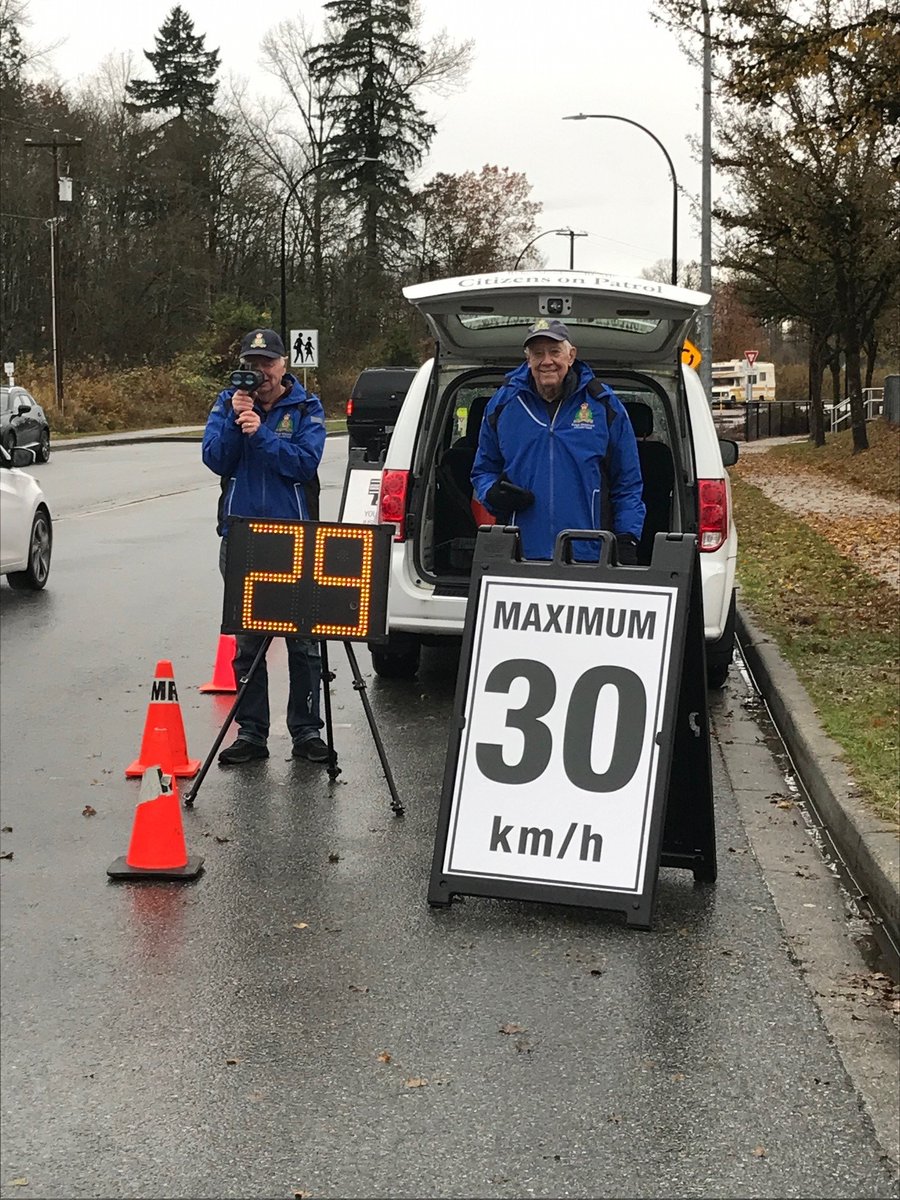 Even on the gloomiest of days, these are the shining stars ⭐️that brighten 🌞 our community with their presence. Thank U 🙏Speed Watch Volunteers @sd42news @icbc @RidgeRCMP Crime Prev @KanakaSD42 #NoNeedForSpeed #LeaveThePhoneAlone #ShareTheRoadBC🚶🚴‍♂️📵