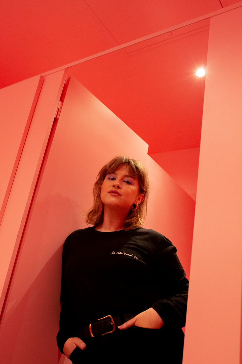 🦩 Bándearg Friday 🦩

@amybamyob in our An Bhitseach Sin / That Bitch long sleeve tee 🔥 

Grab one at beanantees.com 

📸 @mollykeanephoto