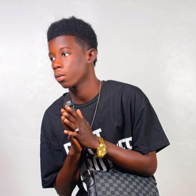 MakerTupac's tweet photo. #NouvellePhotoDeProfil https://t.co/S4eS204Oy5