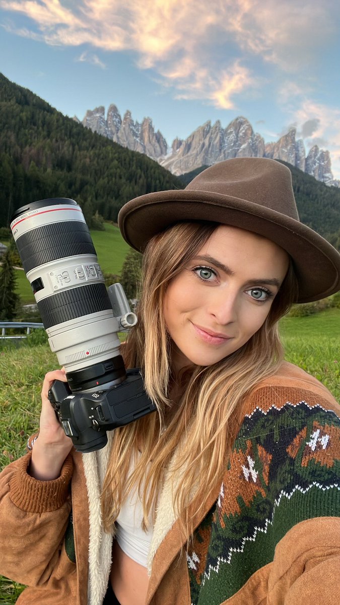 Joanne Hollings 💫 tweet media