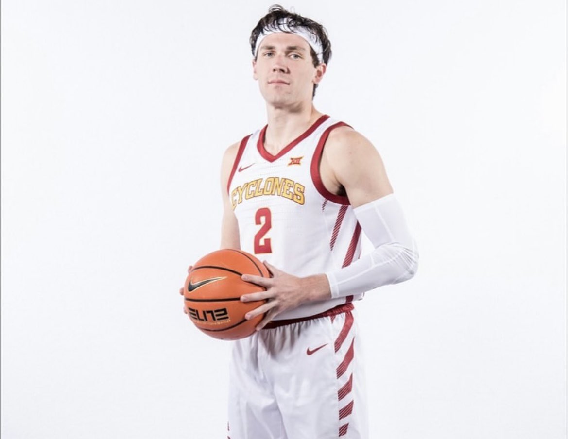 What a night for Maize High alum and former Sports in Kansas 5A 🏀 POY Caleb Grill vs #1 ranked North Carolina. 

Grill scores 31 (11-15 from the field and 7-11 from 3-point) as the Cyclones take down the top-ranked Tarheels, 70-65.

📸: Iowa State Athletics