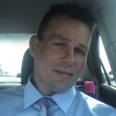 realJeremyRice's tweet photo. #nobeard #NewProfilePic https://t.co/0d0tgu52Fv