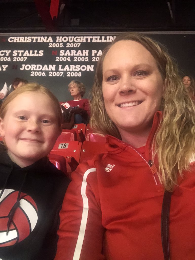 NegusHeather's tweet photo. GBR!#huskers https://t.co/wGzg3ufEjE