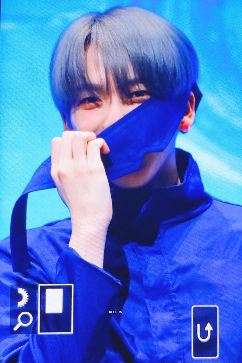 CHAN0916com's tweet photo. 📸::221125  @by_verivery 

#민찬 #홍민찬 #MINCHAN #베리베리 #VERIVERY #VRVR #REDSUN #레드썬 https://t.co/qaLIT0Fu0E