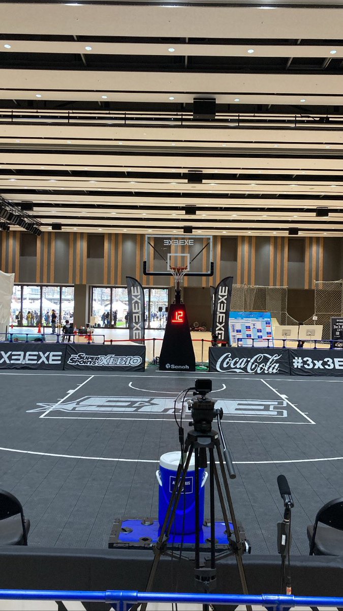 YOUMATSUZAKI's tweet photo. 宇都宮駅東口地区まちびらきグランドオープニングイベント、可愛らしい雰囲気🎈
3x3.EXEゾーンも準備万端です✨
#3x3 #3x3EXE #3x3basketball #3x3EXEPREMIER #3x3EXESUPERPREMIER #3人制バスケ #USEUP #熱い戦いが再び https://t.co/1Neq8v4j5X