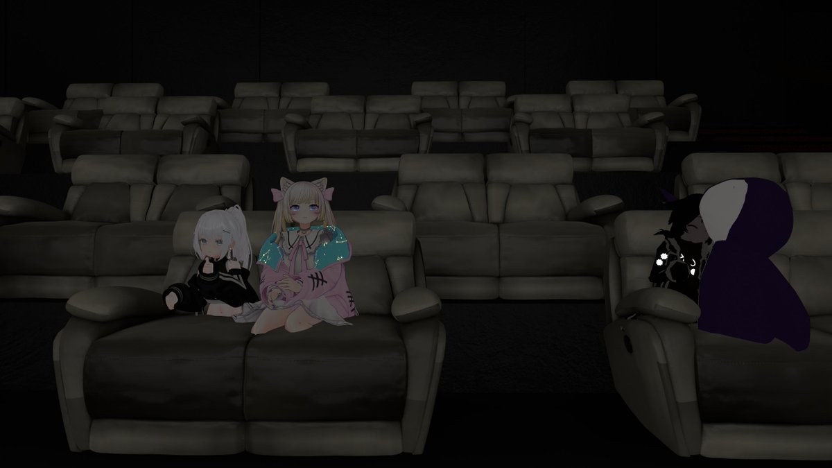 004Takanasi's tweet photo. 昨日はVRC演劇の「マクベス」をフレンドさんと一緒に観に
…行こうとしたらログイン戦争に負けたので配信で見てました。
枠の埋まる速度が半端なかった…
VRCのフルトラ演劇って初めて見たけど思ってたよりかなり楽しかったというのが本音。

4枚目は寝る前に撮ったかえでさん https://t.co/NOPFhdDn0k