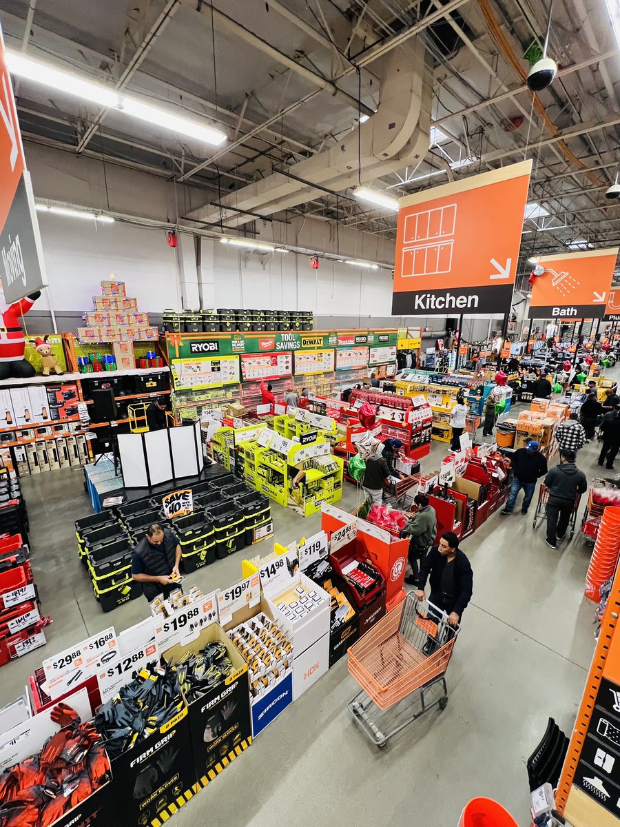_Oscar_HD's tweet photo. BLACK FRIDAY 2022 ! Thank you Keith RDHR for stopping by today at our Downey HD 6627 https://t.co/rrMoKAsBRg