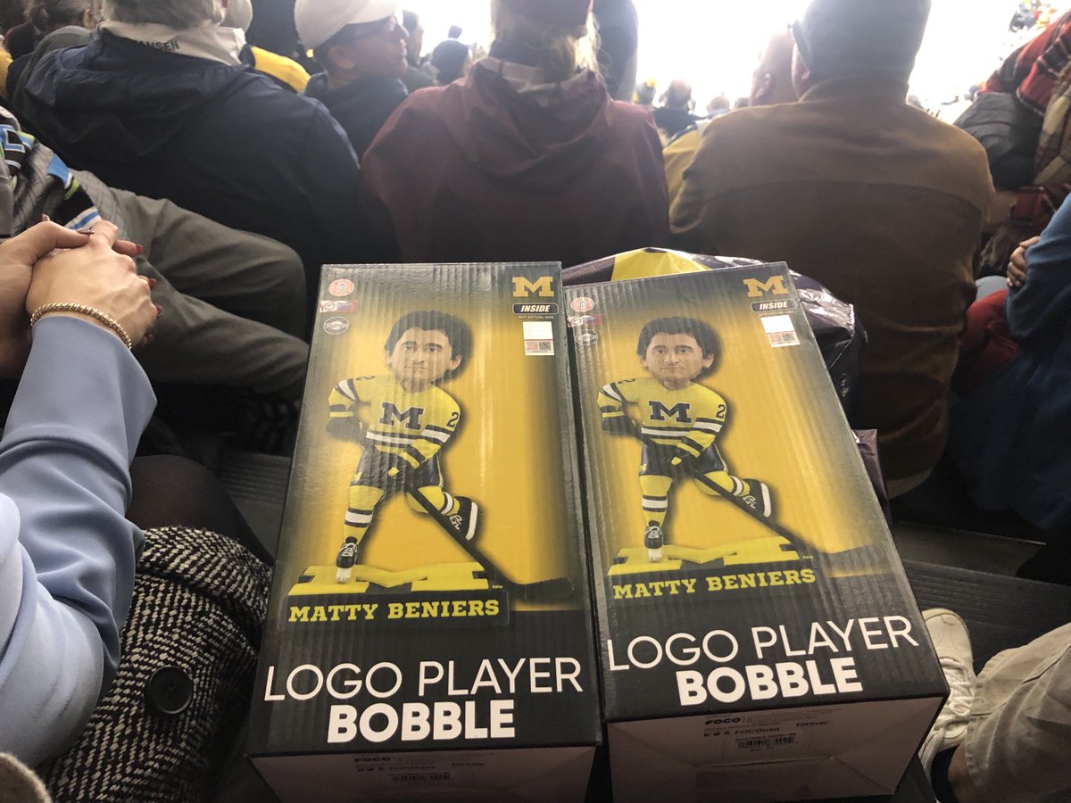 Cleaned out the ⁦<a href="/Matty_Beniers10/">Matthew Beniers</a>⁩ bobble heads at the UM Harvard game