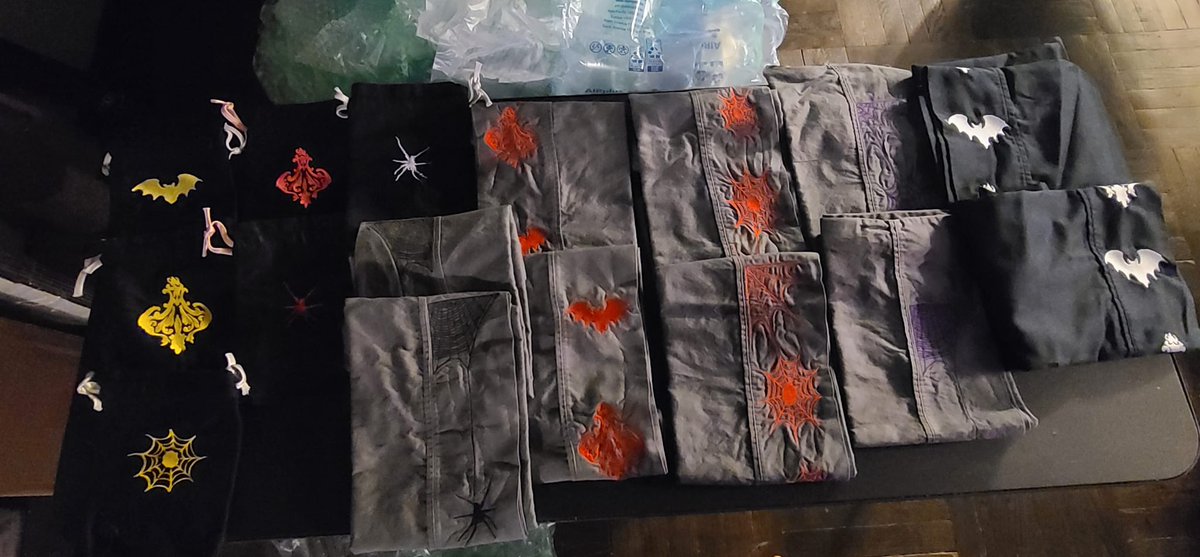 BF_Makeup's tweet photo. Before I create a space on the website for them, at Unconvention we did a soft launch for our new sub-brand, Fascination Street.  We had a bunch of pillowcases and tarot card bags with us.  We did sell some but still have some left. 1/3 https://t.co/SJD94XNFFW