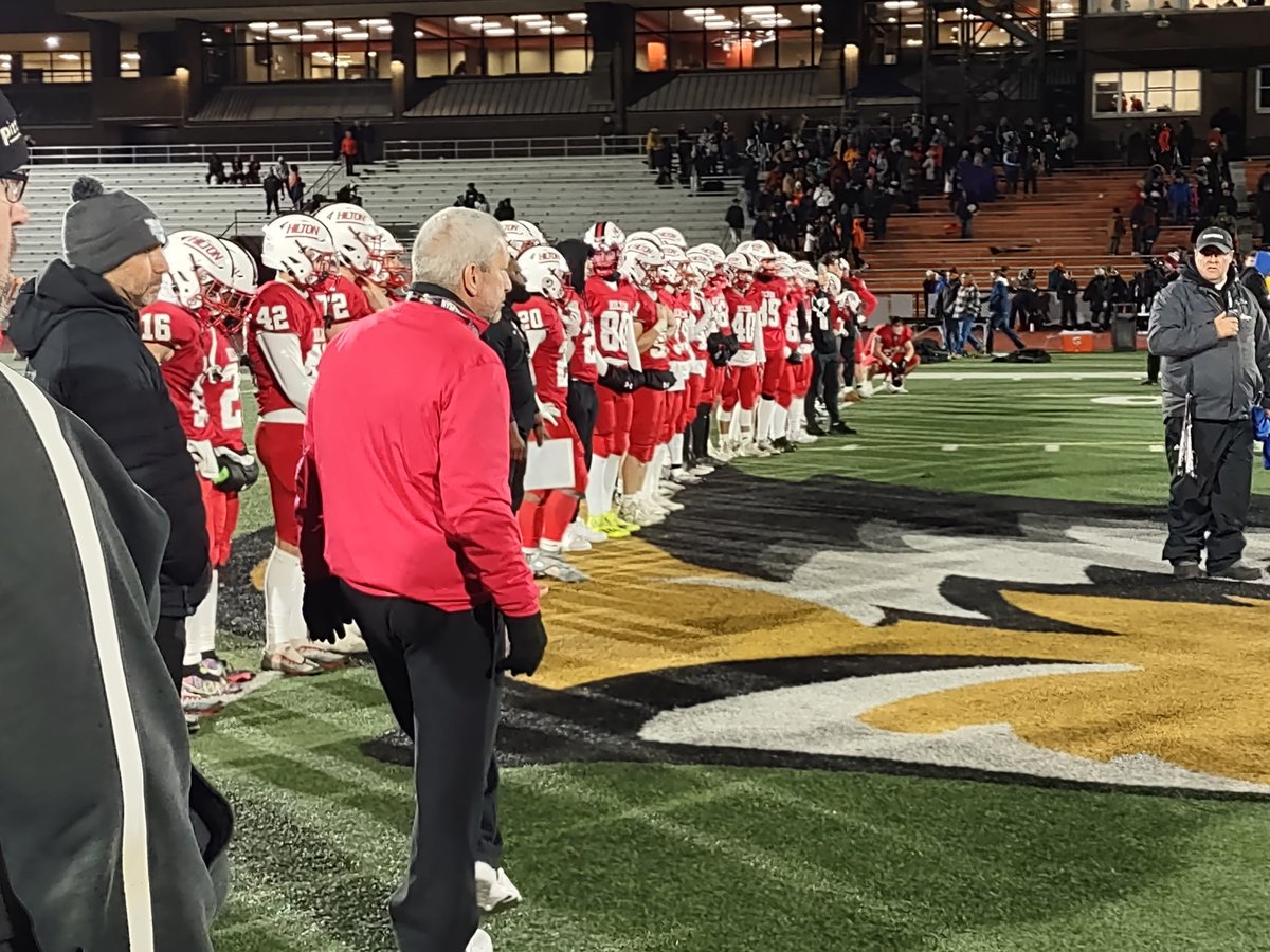 HiltonCadets's tweet image. FINAL: Union-Endicott 28, Hilton 14.

A history-making season for the Cadets ends at 11-2 in the state semifinals.

Congratulations on an unforgettable season, going where no Hilton football team has gone before. 

#GoCadets 🏈🍎🧱🏆