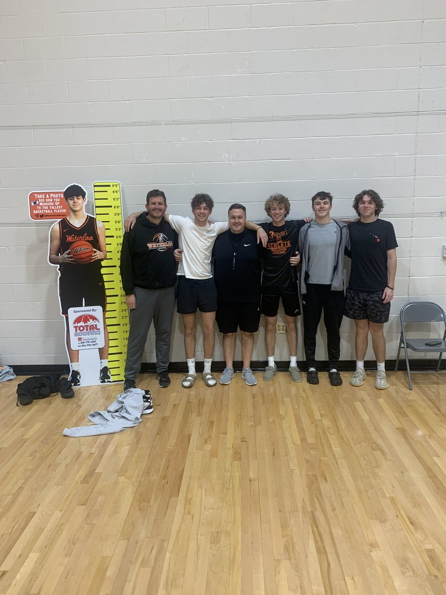 Loved having our guys stopping by and checking out the team. Class of 22 was  special and awesome to see them!! #BulldogFamily